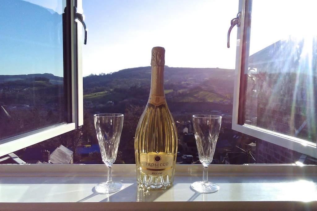 Birds Nest, Romantic Getaway With Stunning Views 马特洛克 外观 照片